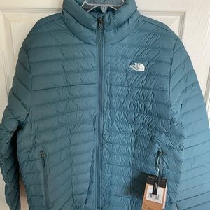 Men’s North Face Down Jacket, size XL, NWT